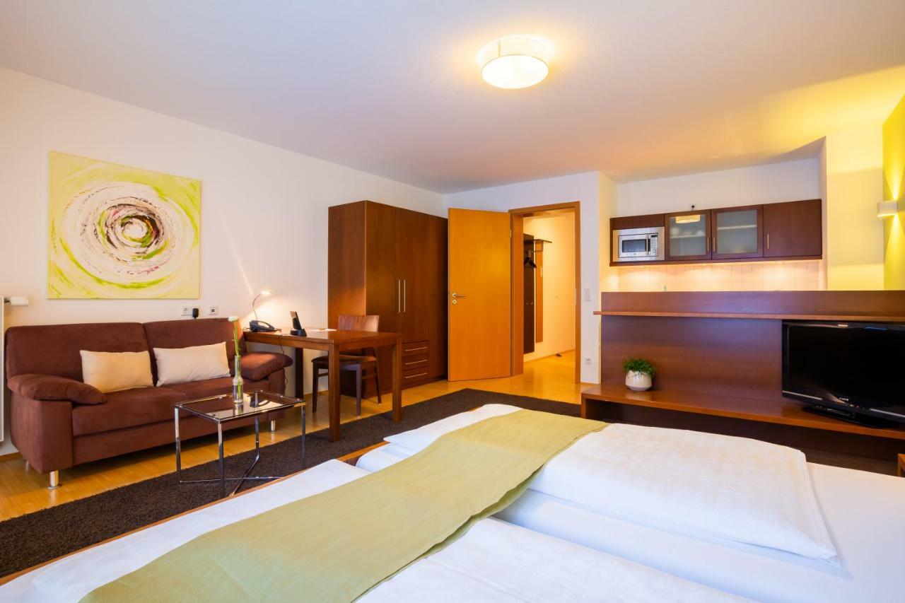 Acantus Hotel Weisendorf Exteriör bild