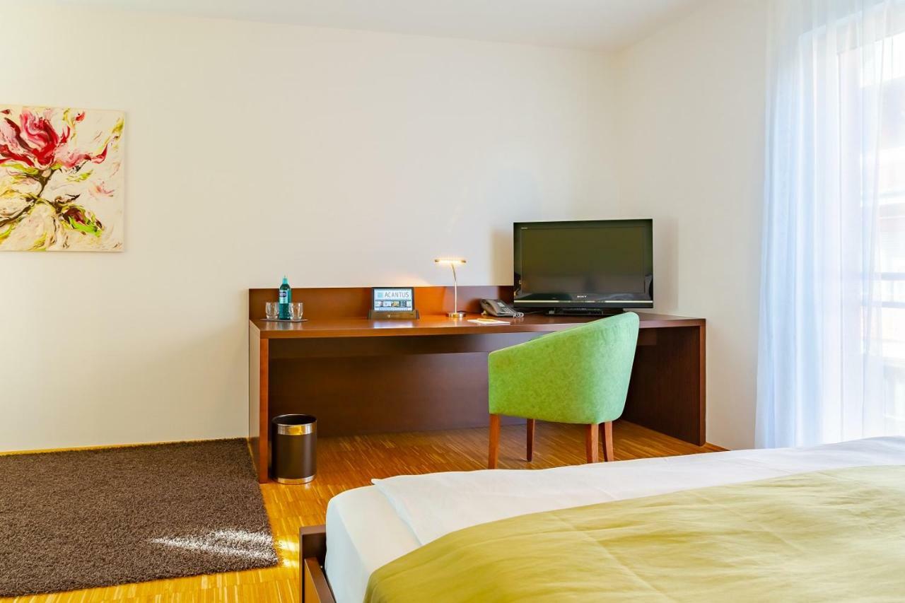 Acantus Hotel Weisendorf Exteriör bild